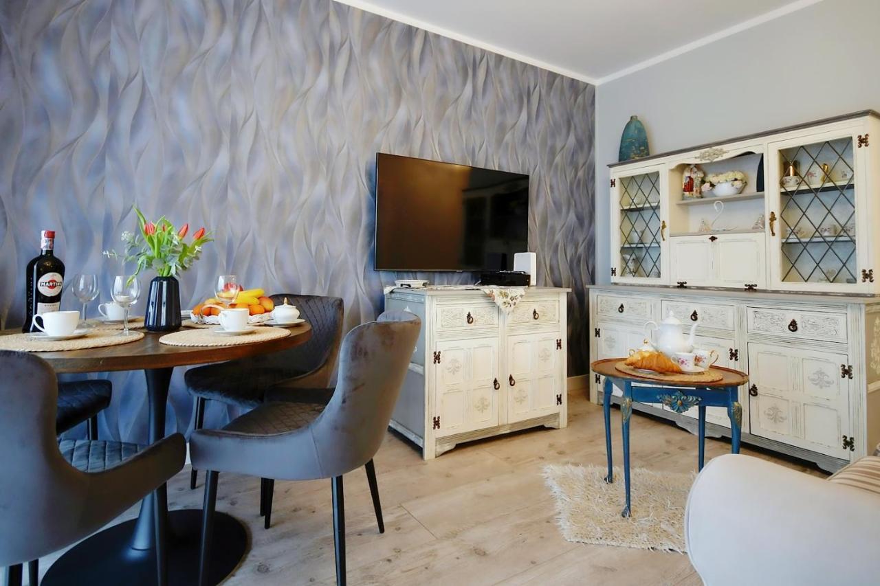 Miodowy Dom Exspanse Apartament 2 Lub 3 Pokoje Z Tarasem I Parkingiem โควอบเซก ภายนอก รูปภาพ