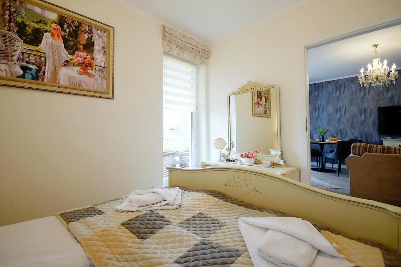 Miodowy Dom Exspanse Apartament 2 Lub 3 Pokoje Z Tarasem I Parkingiem โควอบเซก ภายนอก รูปภาพ