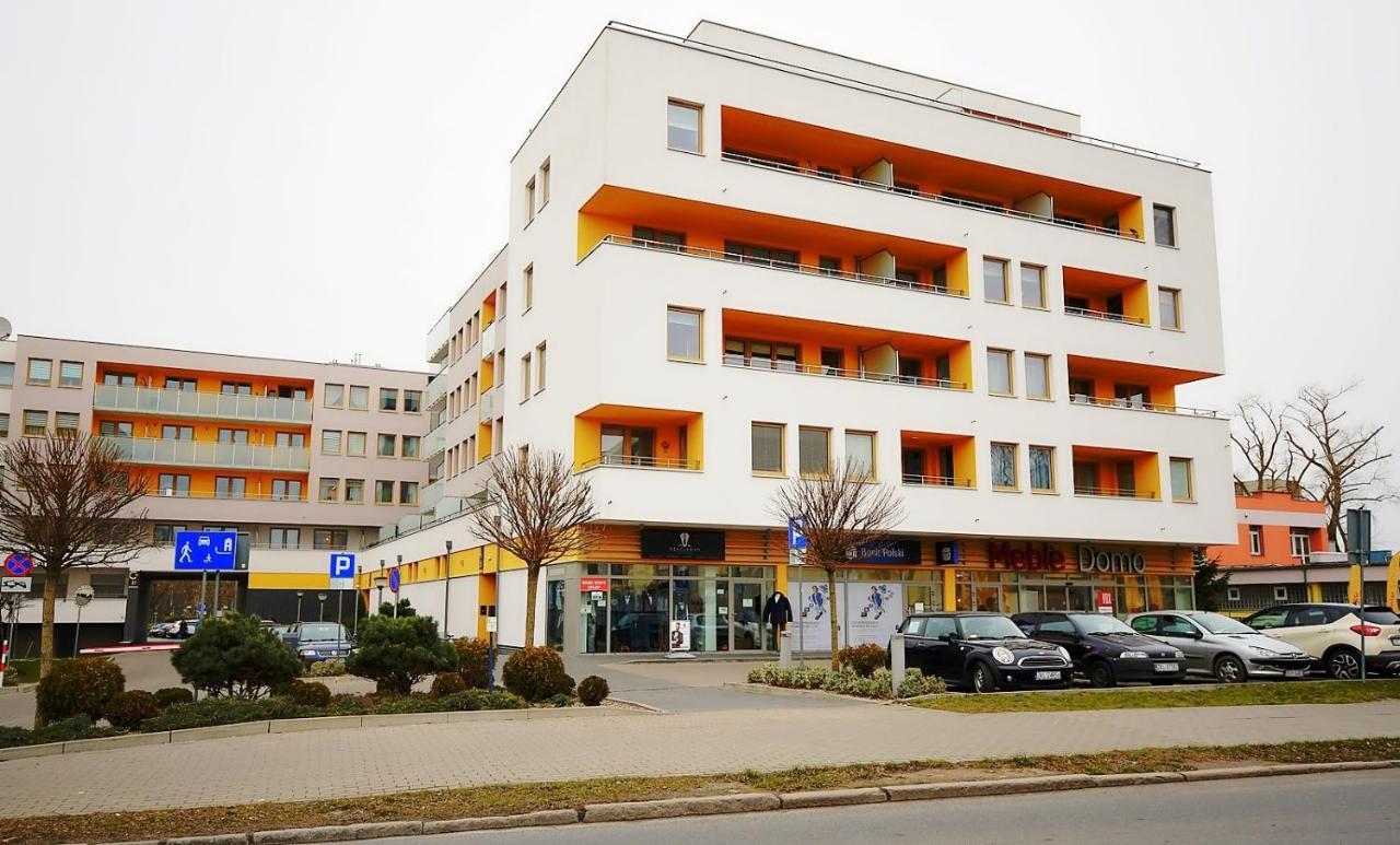 Miodowy Dom Exspanse Apartament 2 Lub 3 Pokoje Z Tarasem I Parkingiem โควอบเซก ภายนอก รูปภาพ