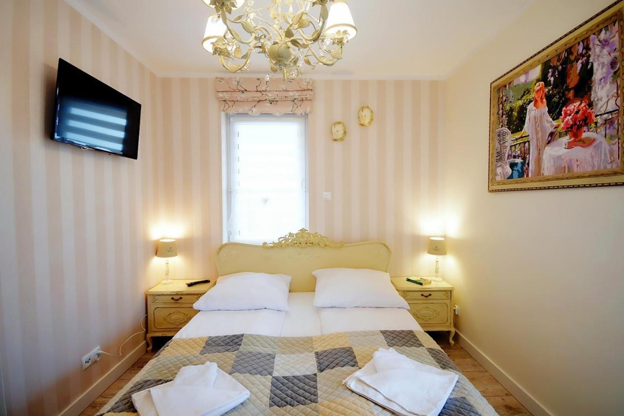 Miodowy Dom Exspanse Apartament 2 Lub 3 Pokoje Z Tarasem I Parkingiem โควอบเซก ภายนอก รูปภาพ