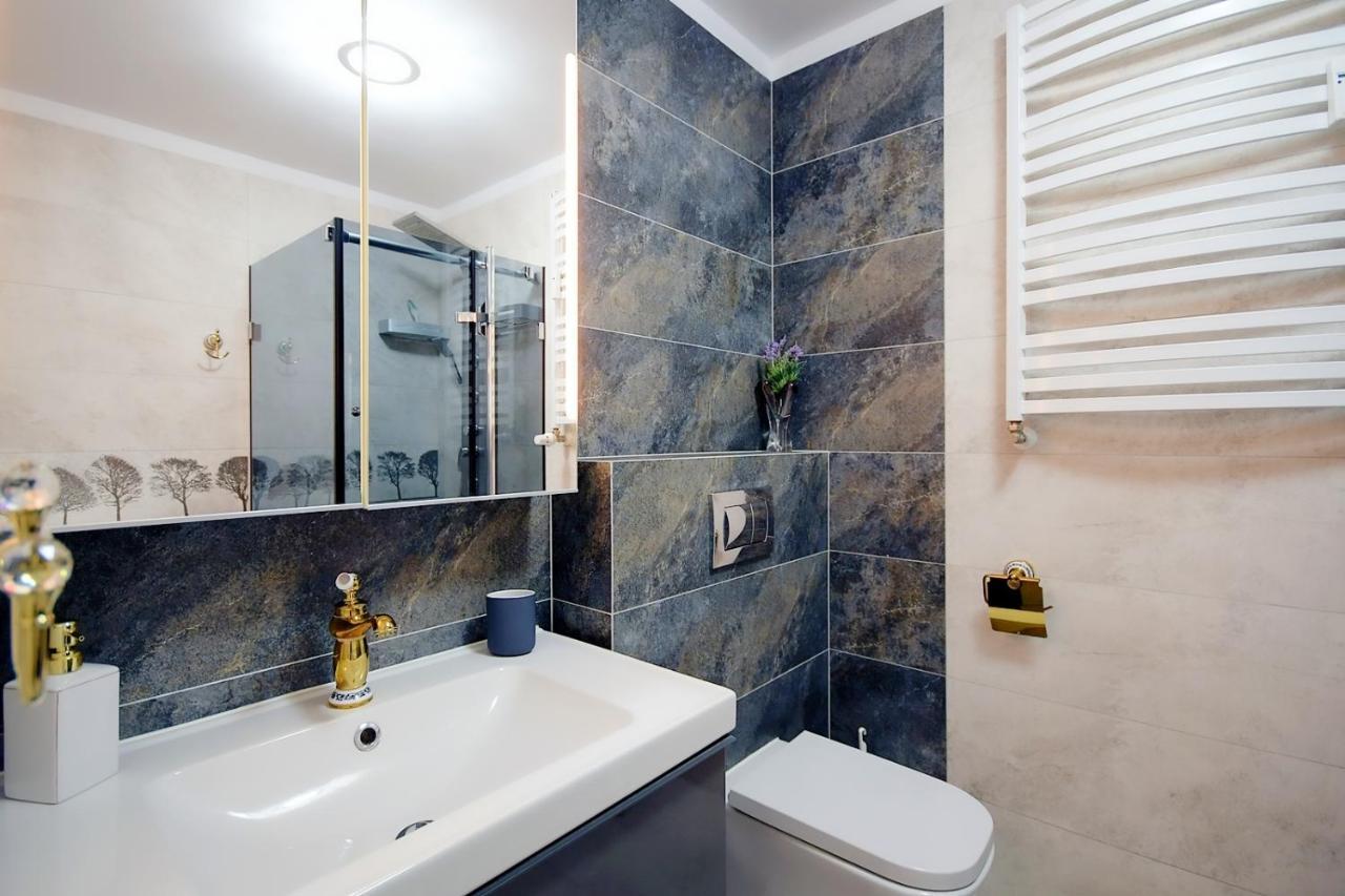 Miodowy Dom Exspanse Apartament 2 Lub 3 Pokoje Z Tarasem I Parkingiem โควอบเซก ภายนอก รูปภาพ