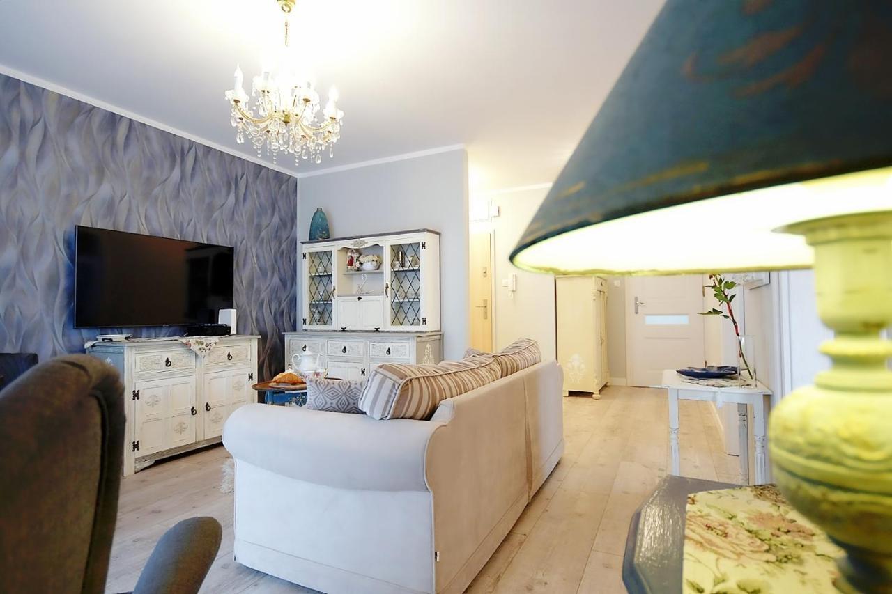 Miodowy Dom Exspanse Apartament 2 Lub 3 Pokoje Z Tarasem I Parkingiem โควอบเซก ภายนอก รูปภาพ