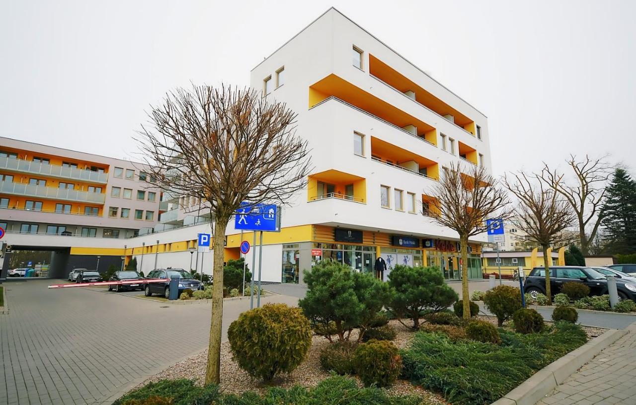 Miodowy Dom Exspanse Apartament 2 Lub 3 Pokoje Z Tarasem I Parkingiem โควอบเซก ภายนอก รูปภาพ